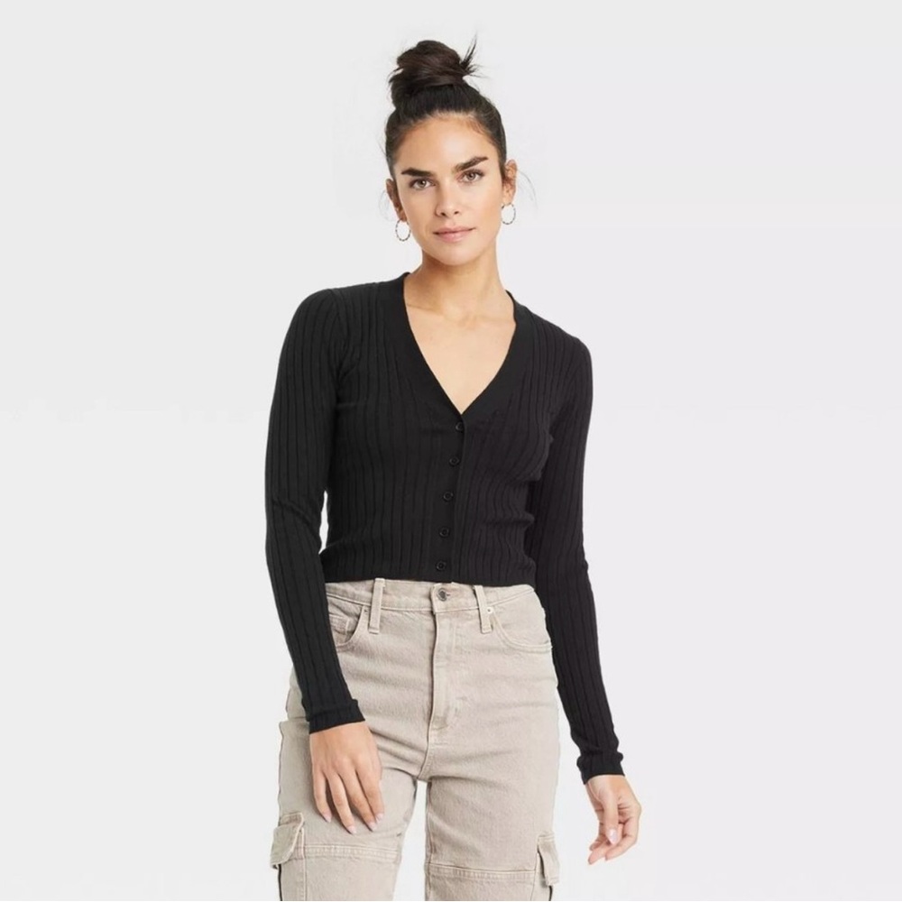Universal Thread Black Ribbed V-Neck Button Up Cardigan